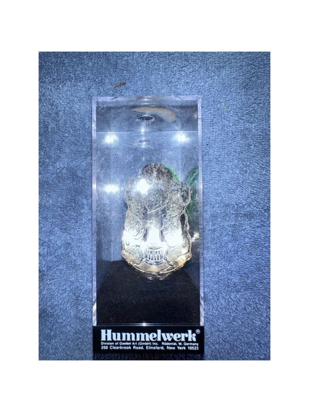 NOS RARE Vintage Hummelwerk Metal Ornament Praying Children Plastic Display Case